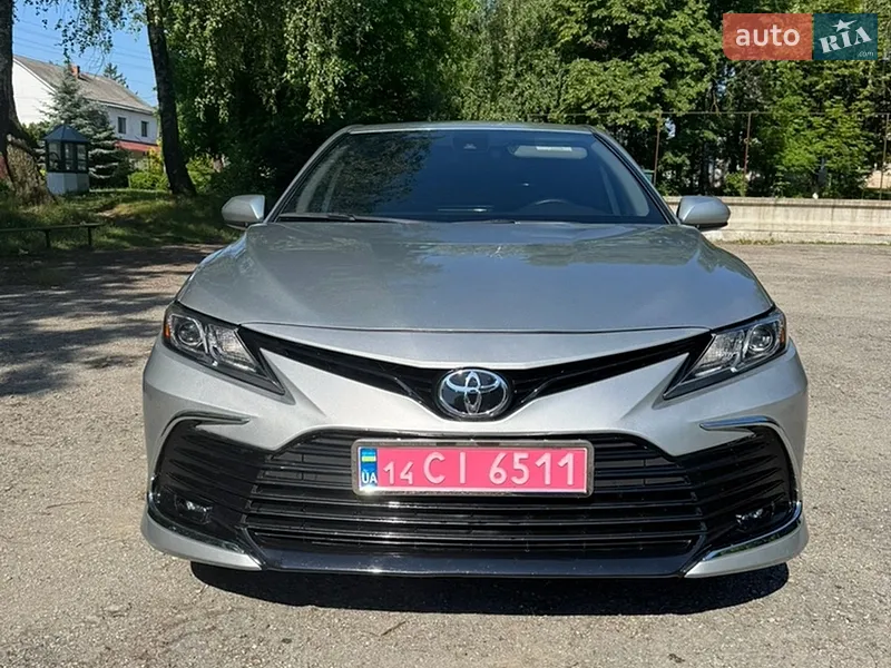 Toyota Camry 2023