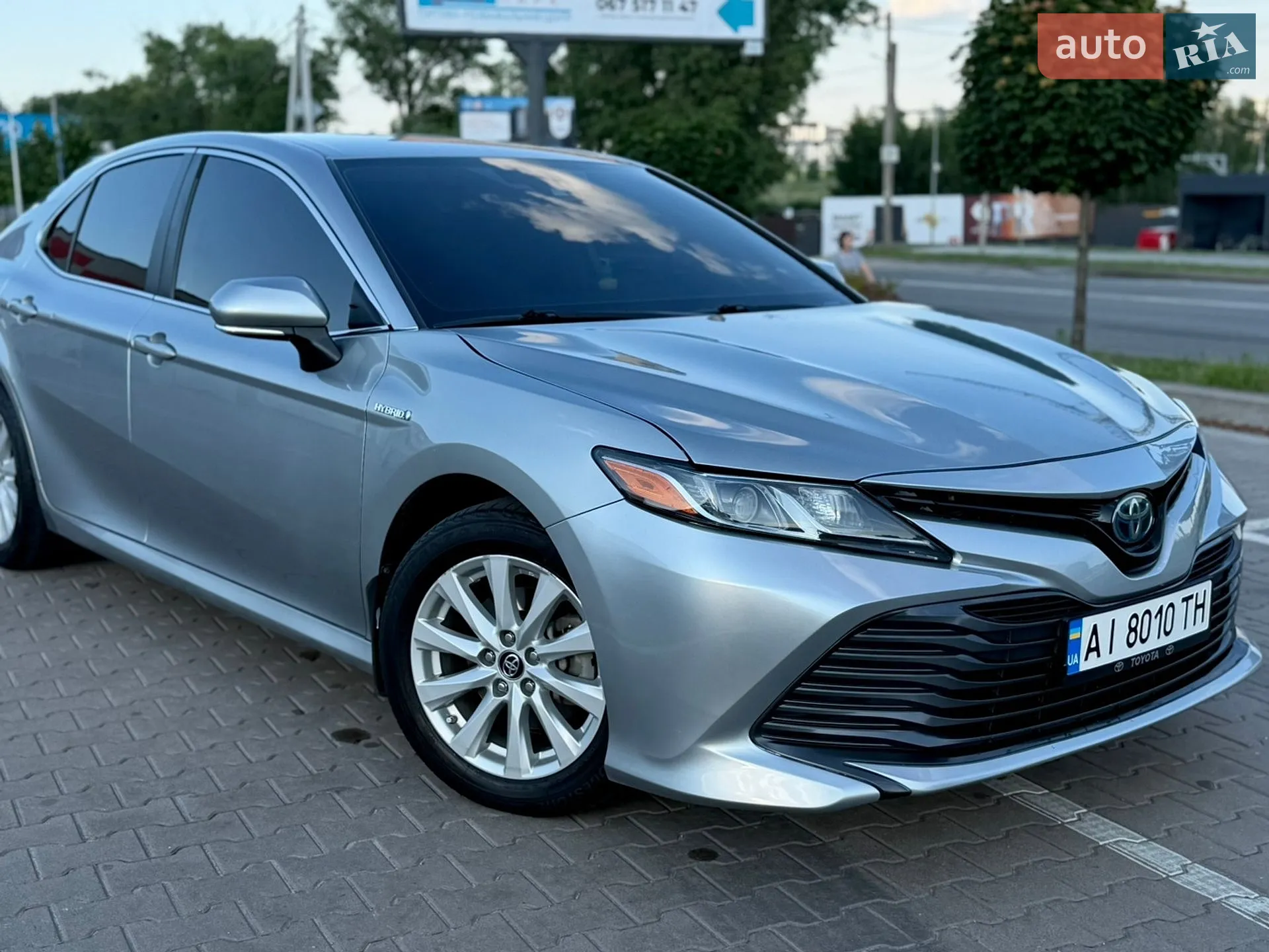 2019 Toyota Camry - мініатюра 3