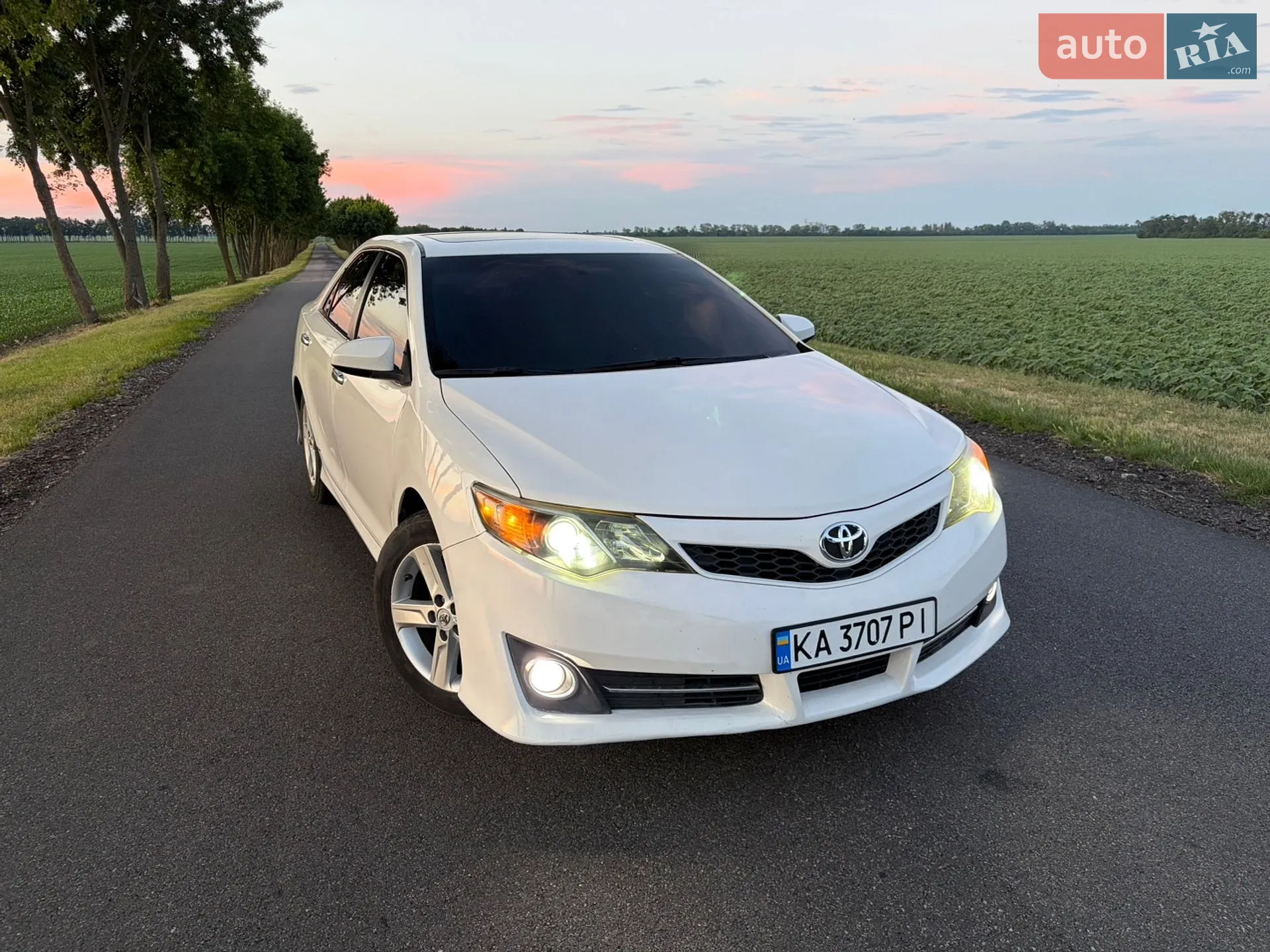 2012 Toyota Camry - мініатюра 2