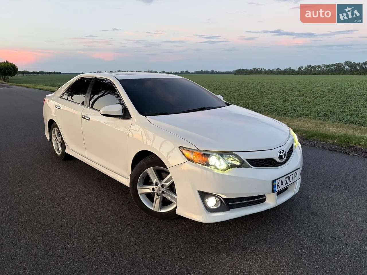 2012 Toyota Camry - мініатюра 9