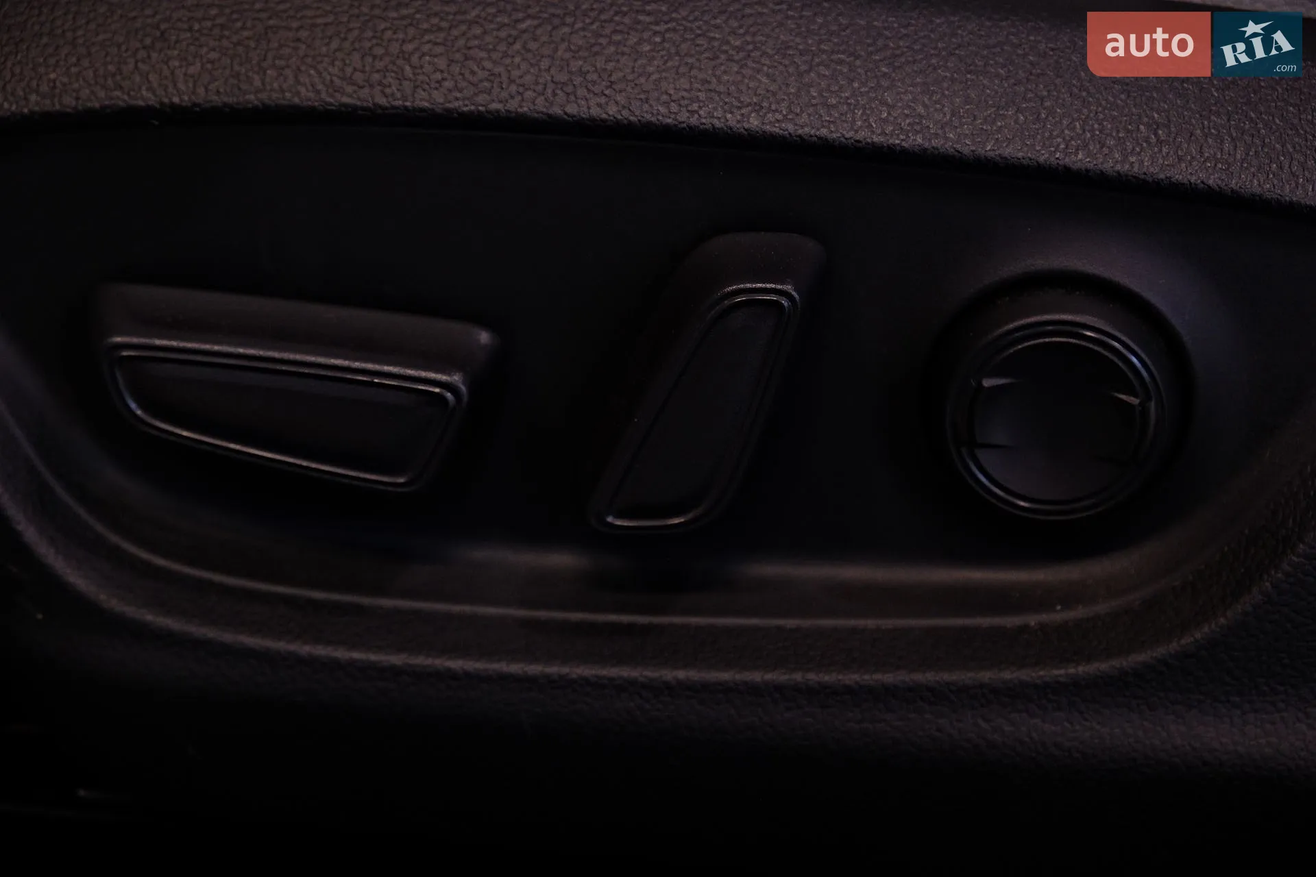 2019 Toyota Camry - мініатюра 20