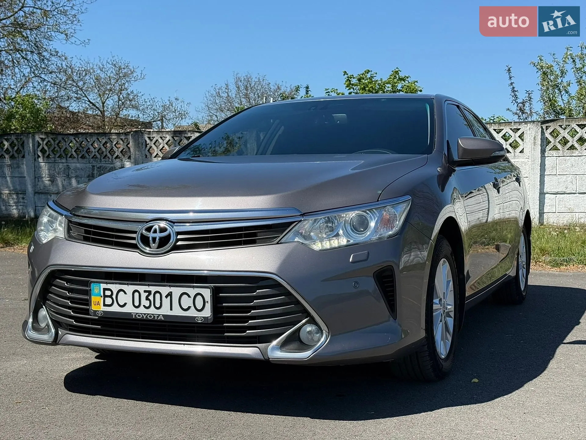 2014 Toyota Camry - фото 1