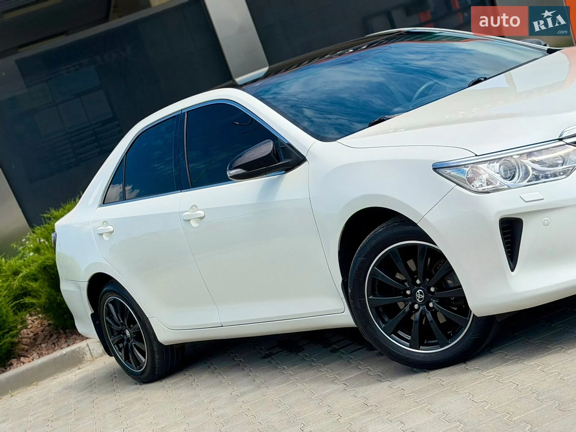 2016 Toyota Camry - мініатюра 30