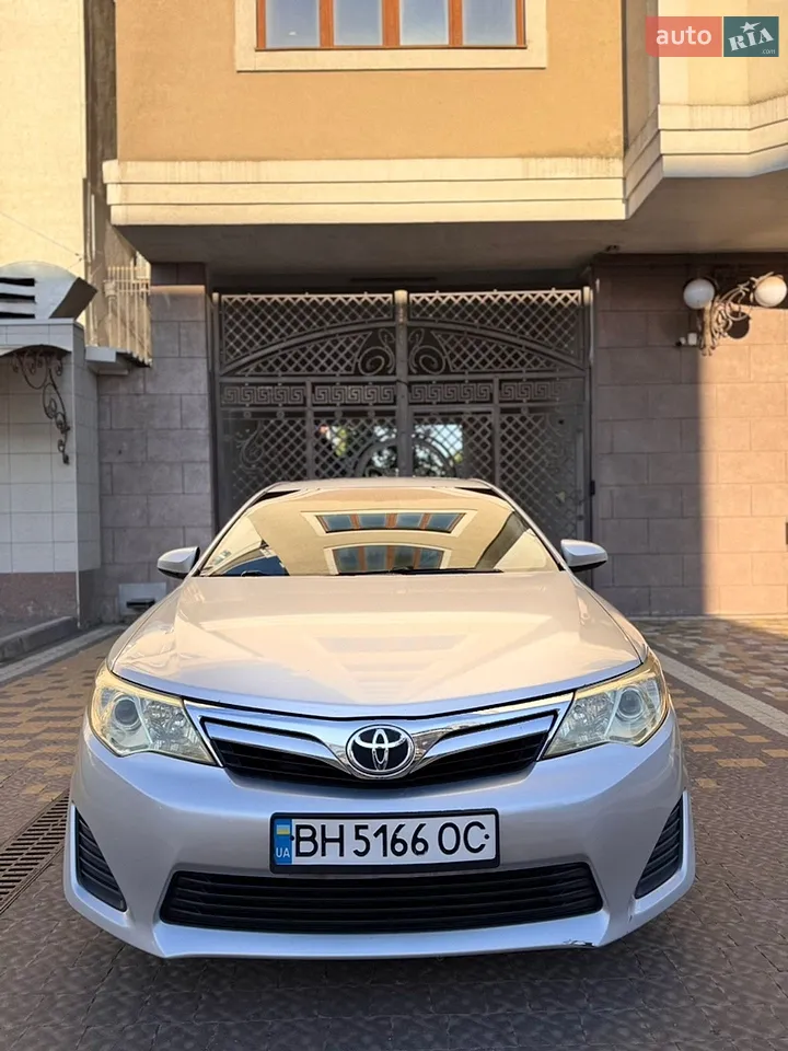 2012 Toyota Camry - мініатюра 12