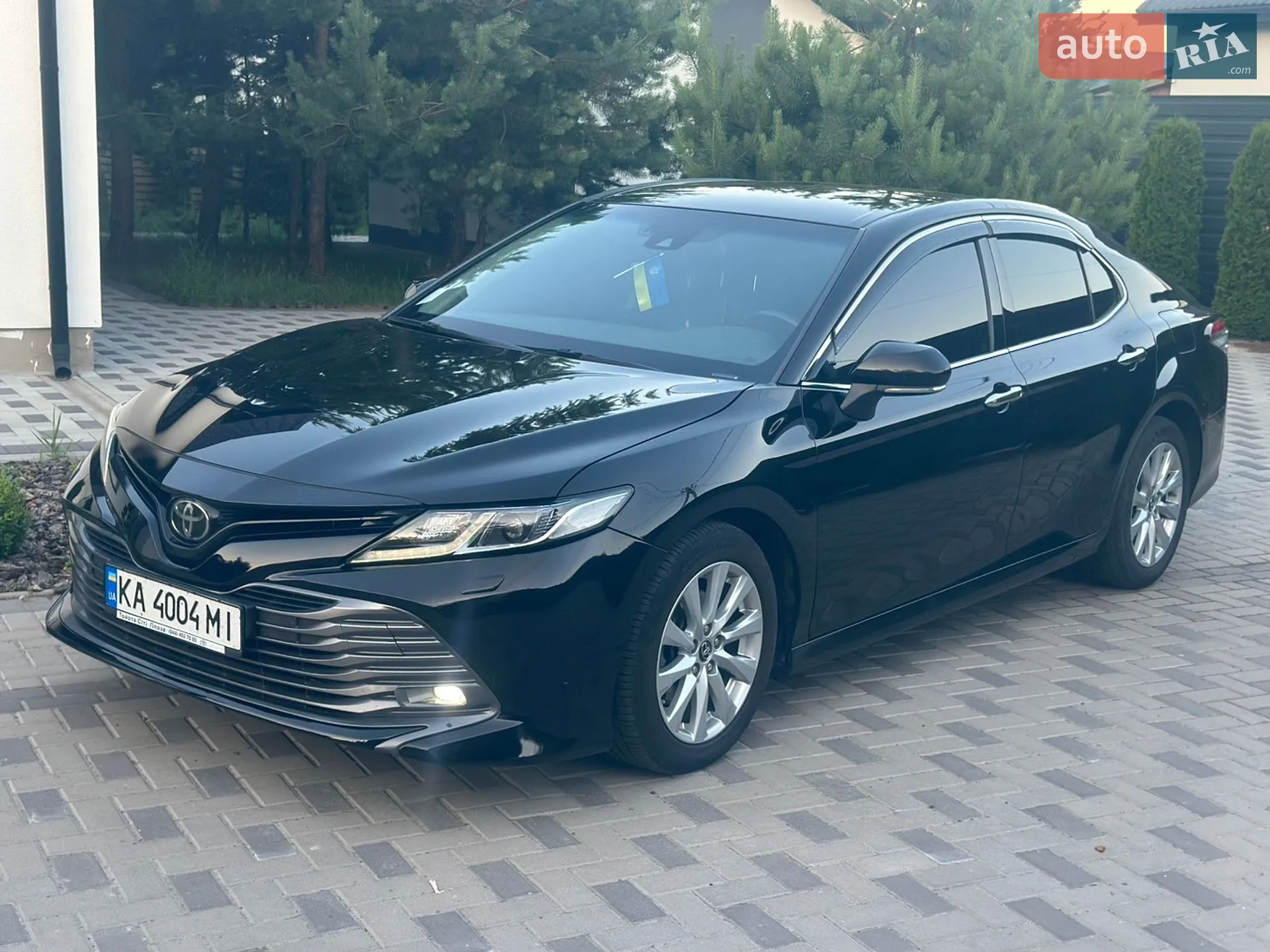 2019 Toyota Camry - мініатюра 3