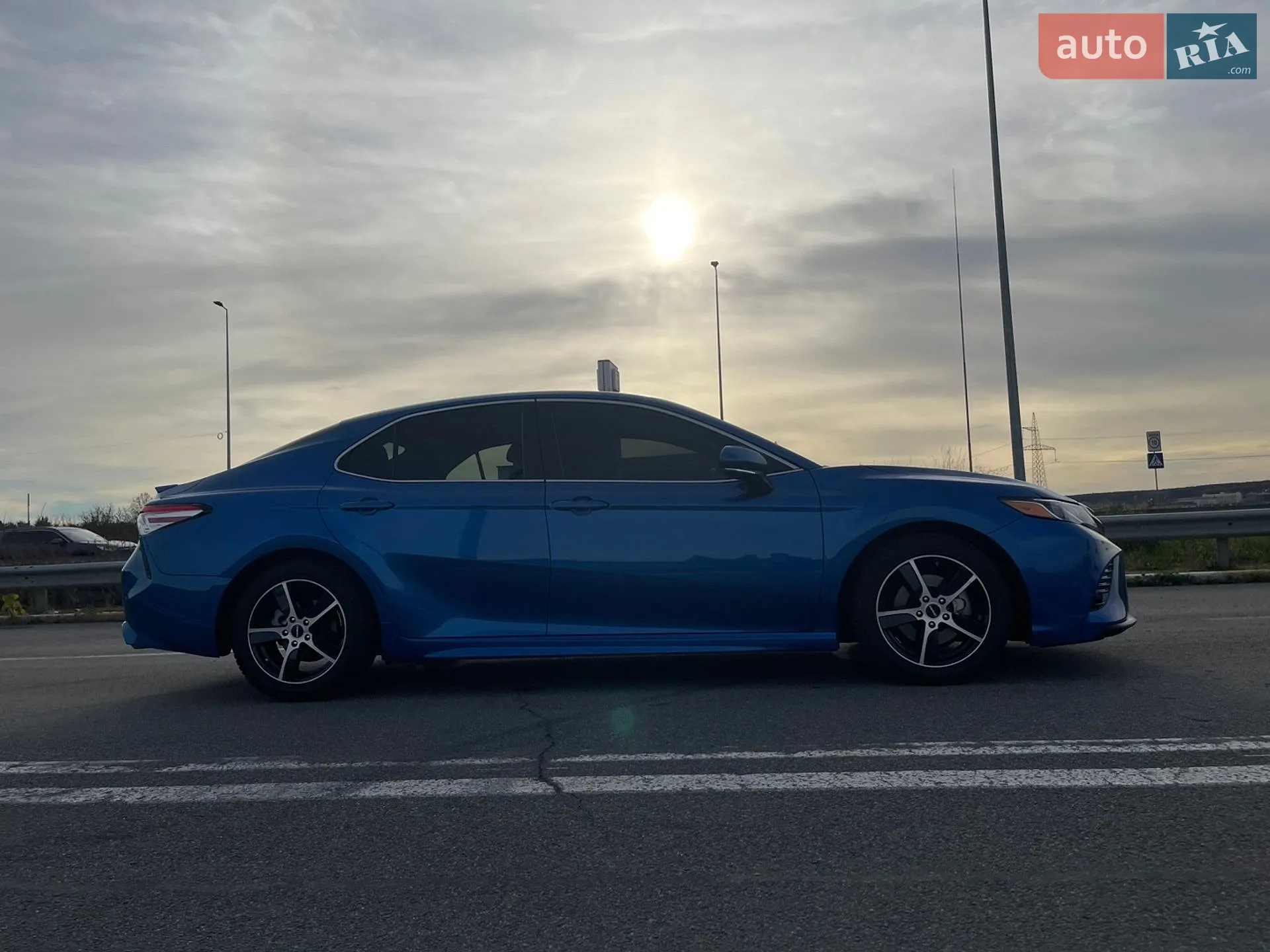 2019 Toyota Camry - мініатюра 5