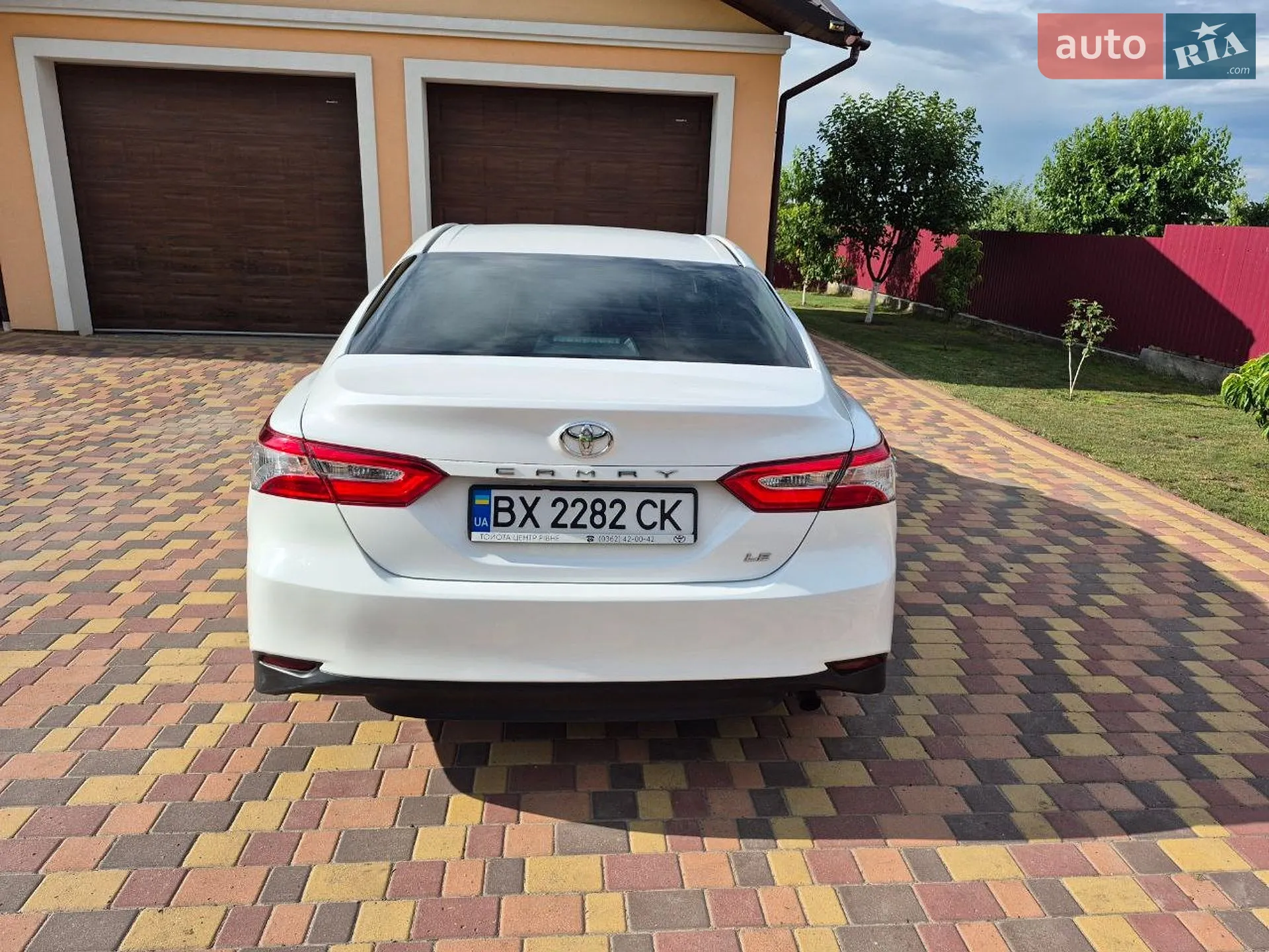 2018 Toyota Camry - мініатюра 2