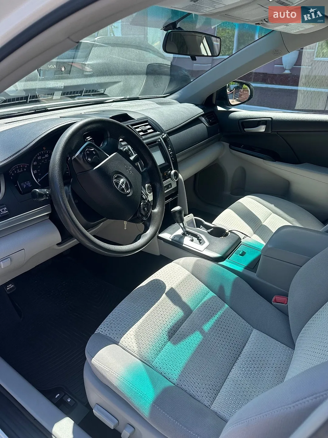 2014 Toyota Camry - мініатюра 3