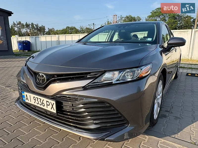 Toyota Camry 2019