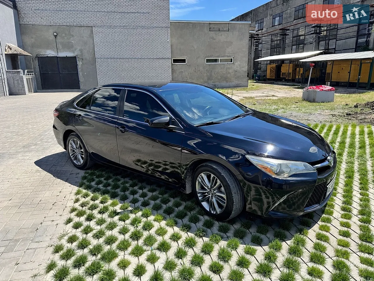 2017 Toyota Camry - мініатюра 18