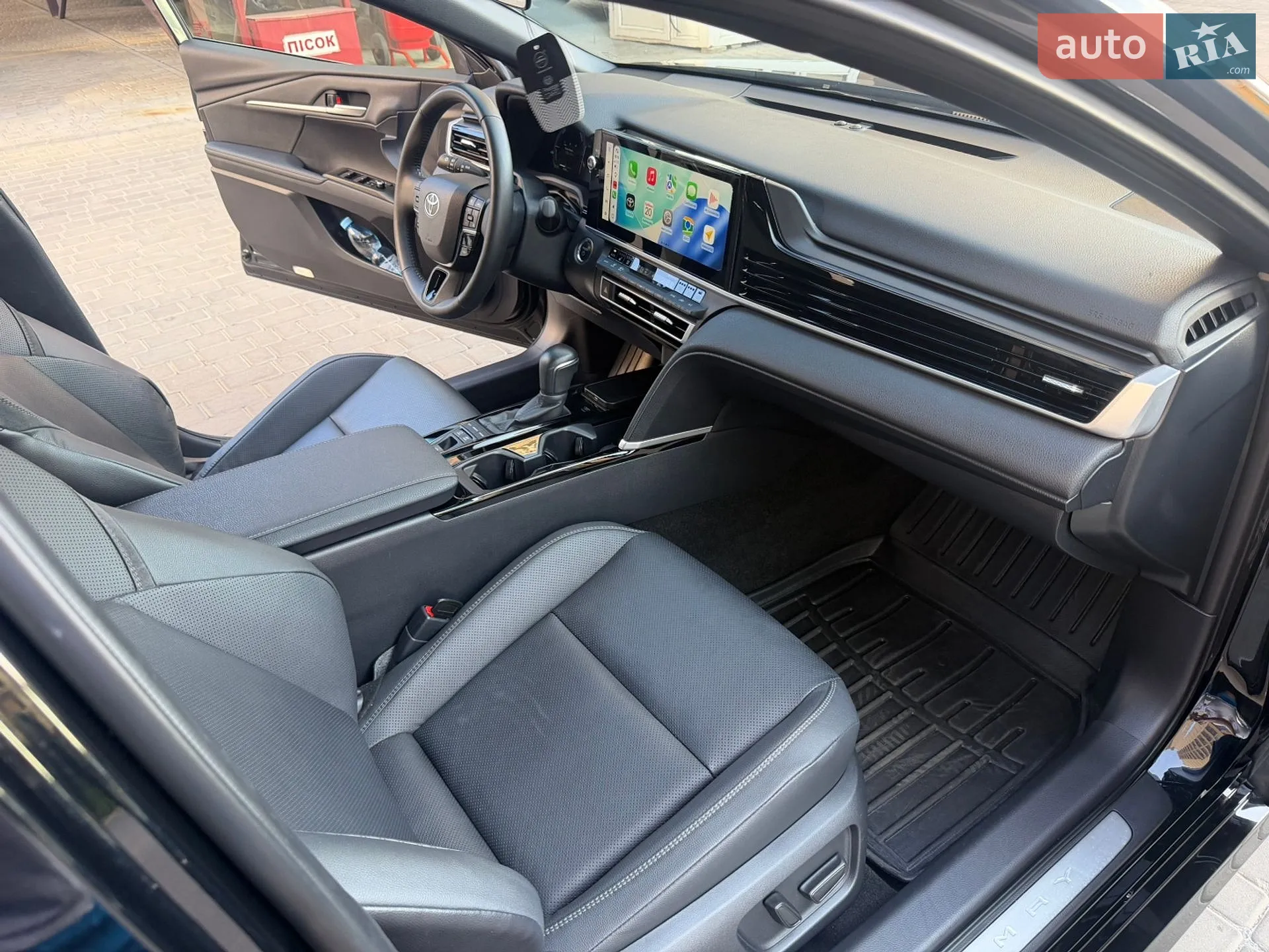 2025 Toyota Camry - мініатюра 13
