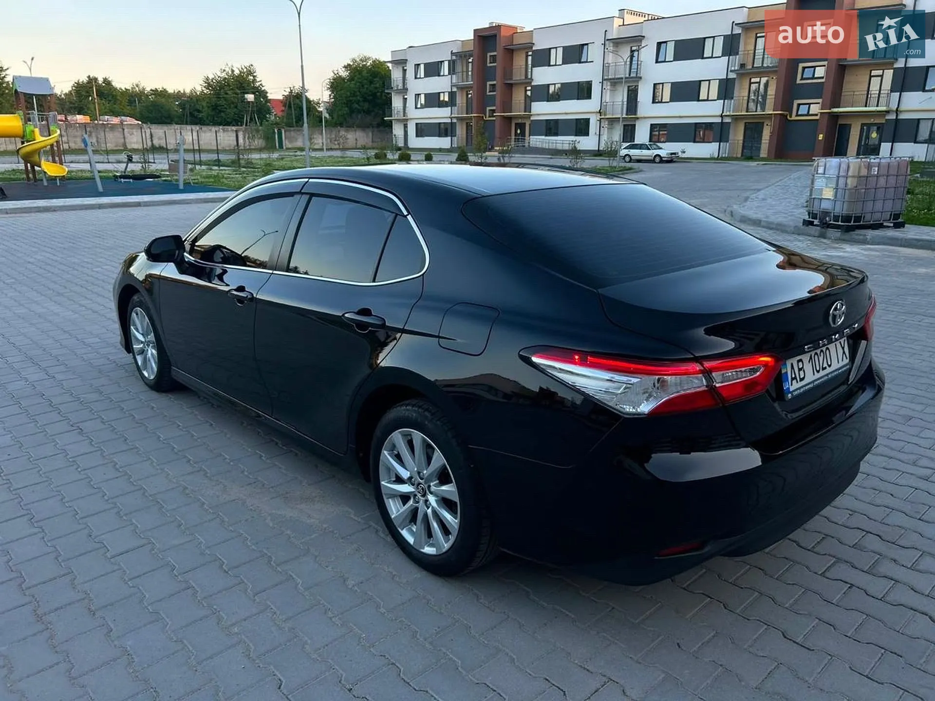 2019 Toyota Camry - мініатюра 4