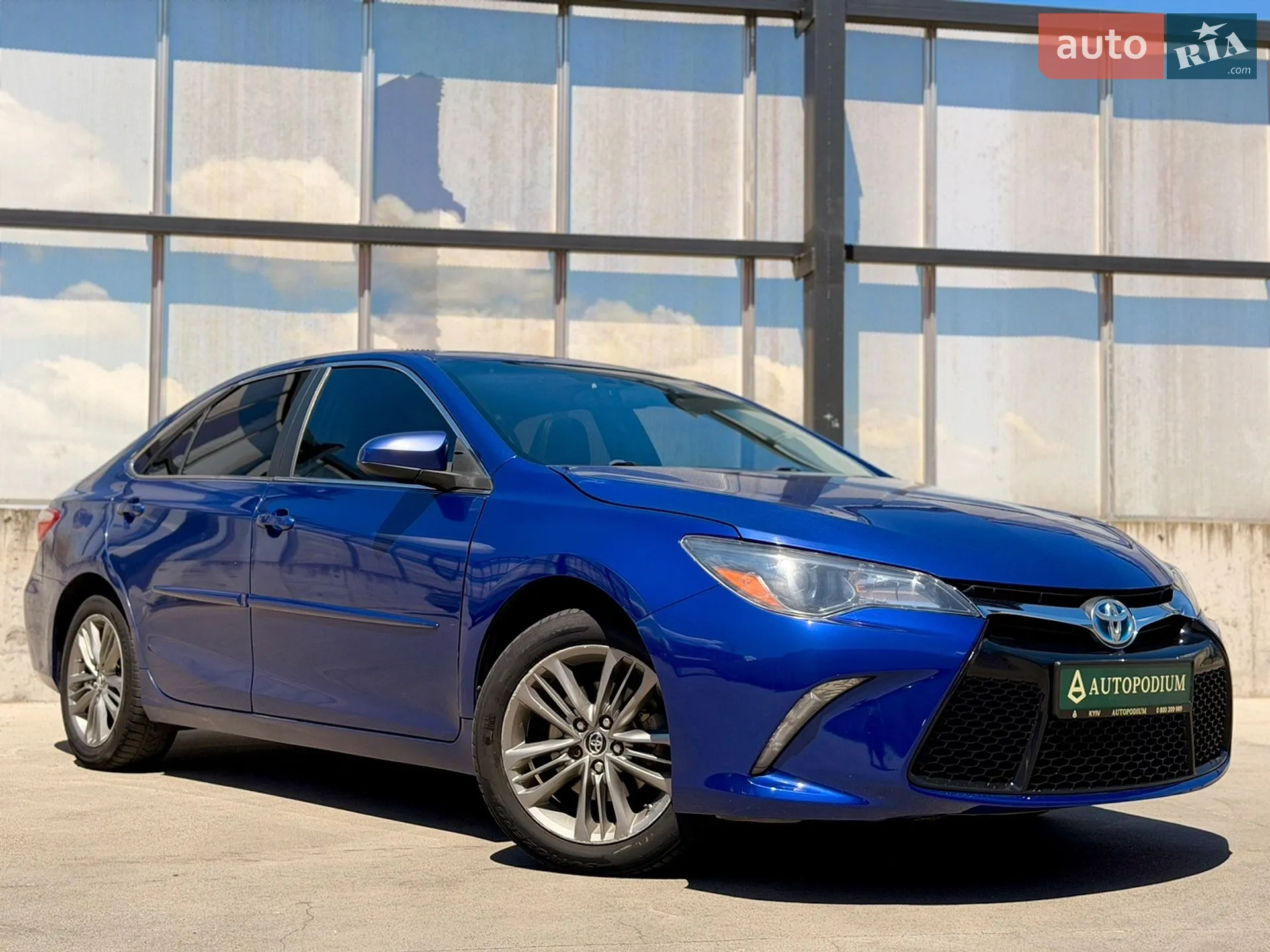 2015 Toyota Camry - мініатюра 2