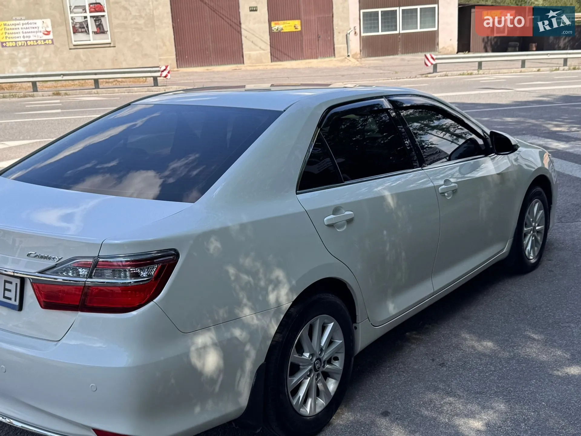 2017 Toyota Camry - мініатюра 15