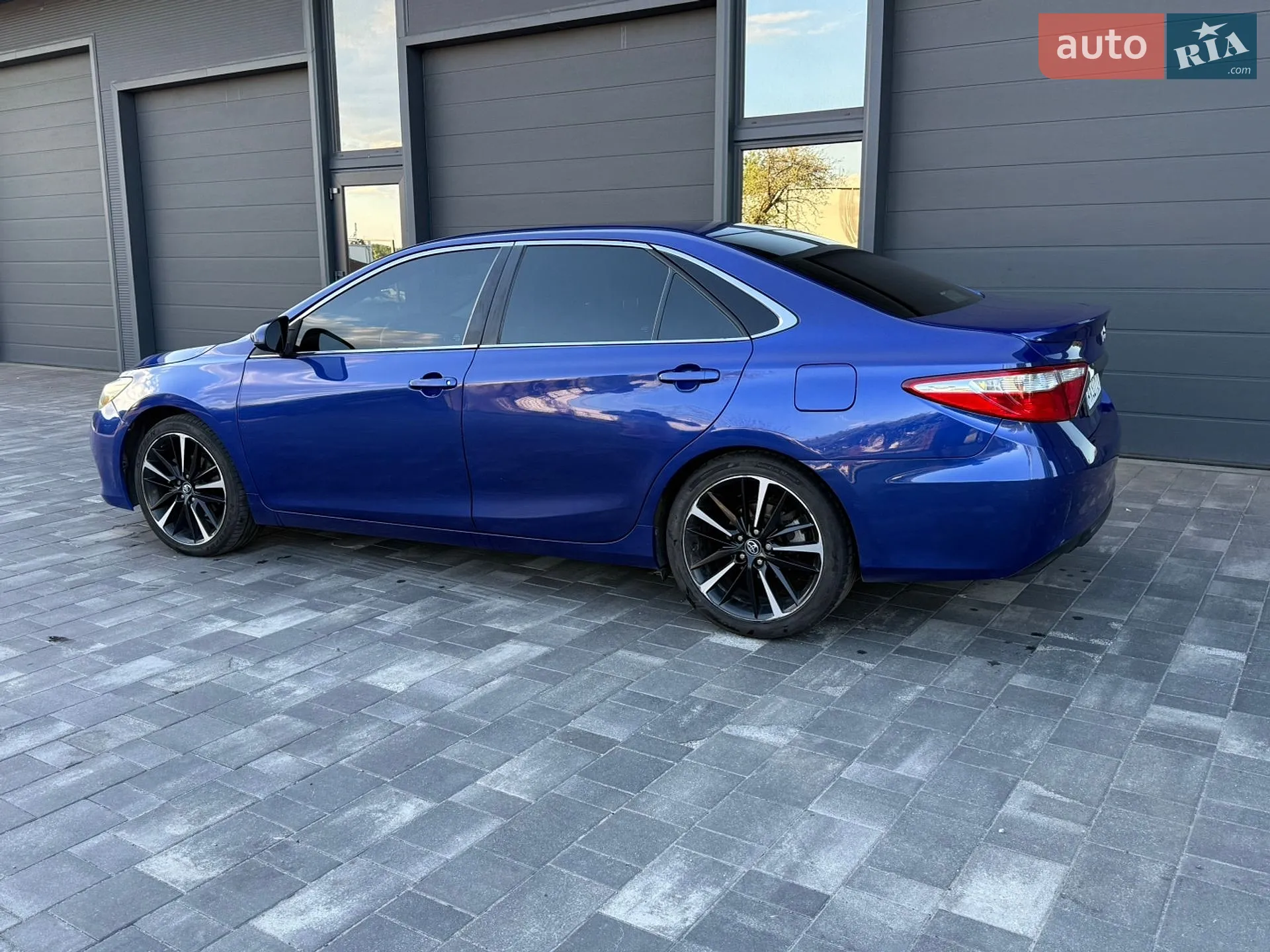 2016 Toyota Camry - мініатюра 4