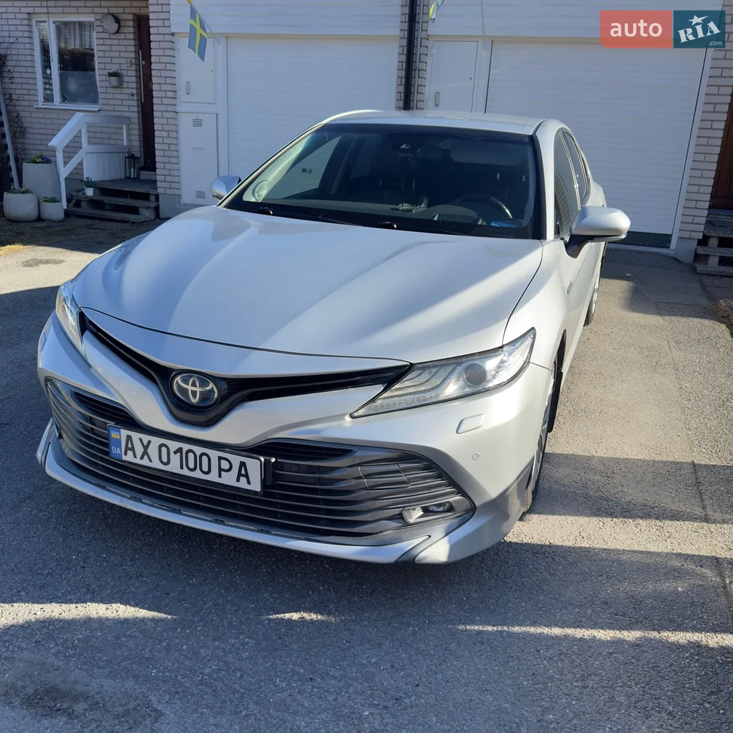 2019 Toyota Camry - фото 1