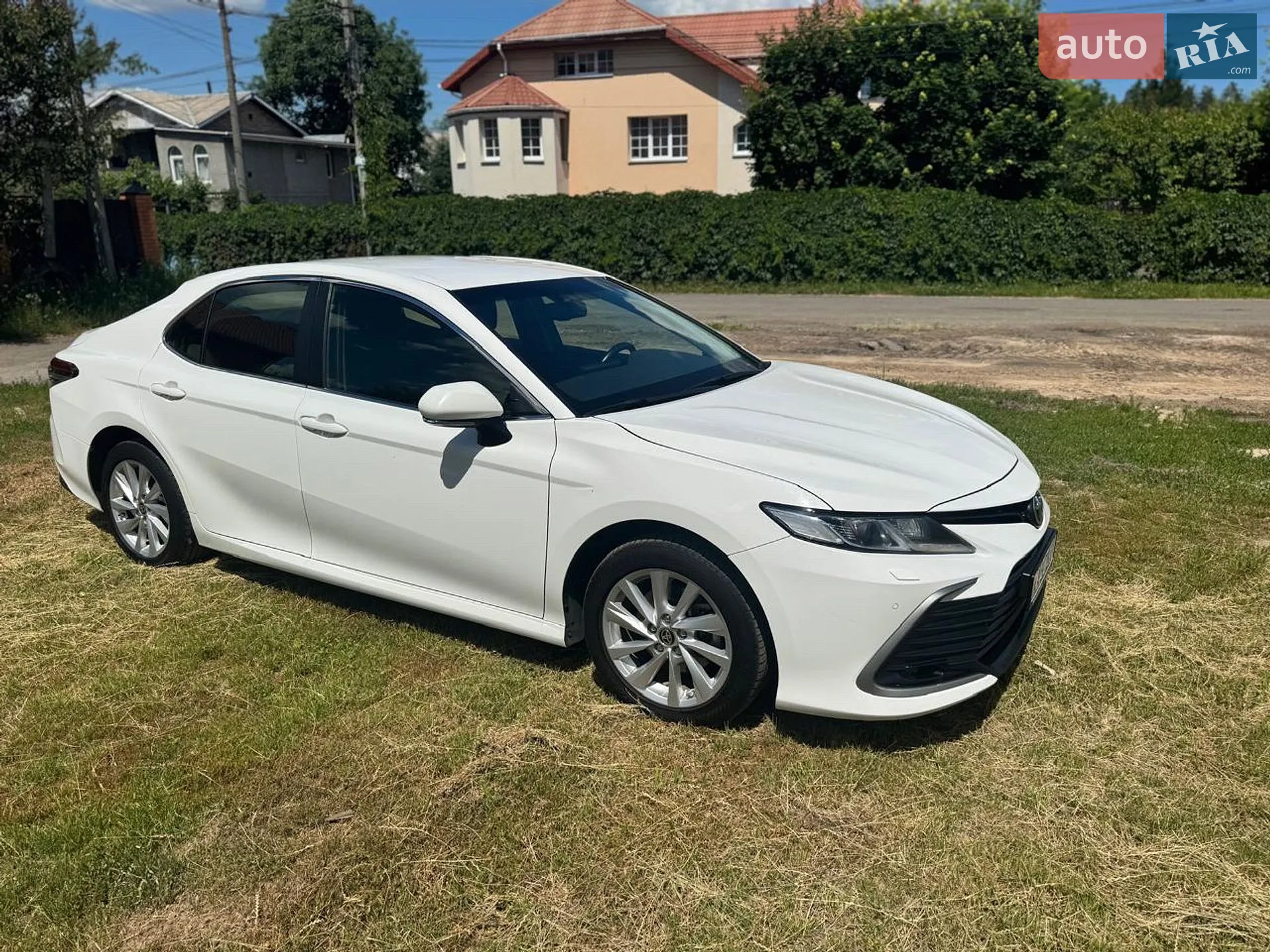 2021 Toyota Camry - мініатюра 3