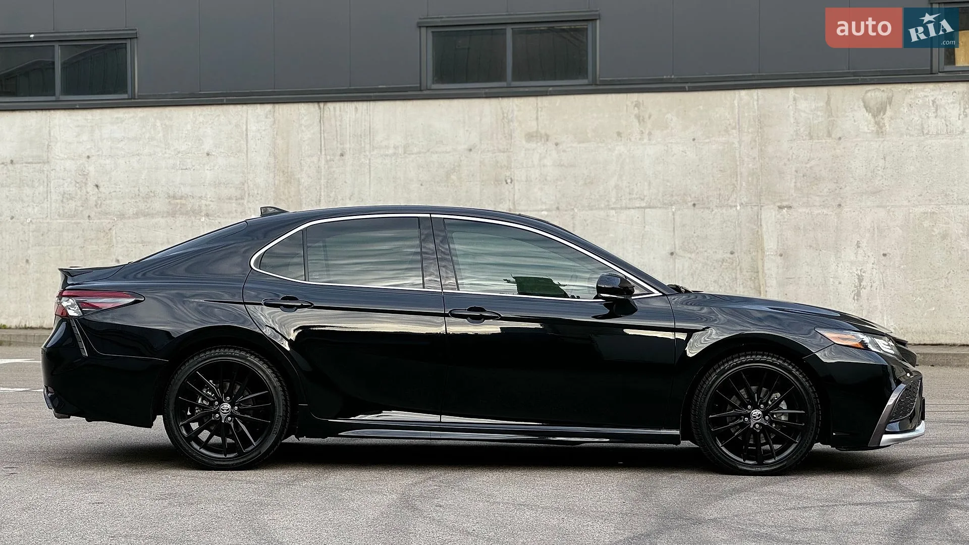2021 Toyota Camry - мініатюра 9