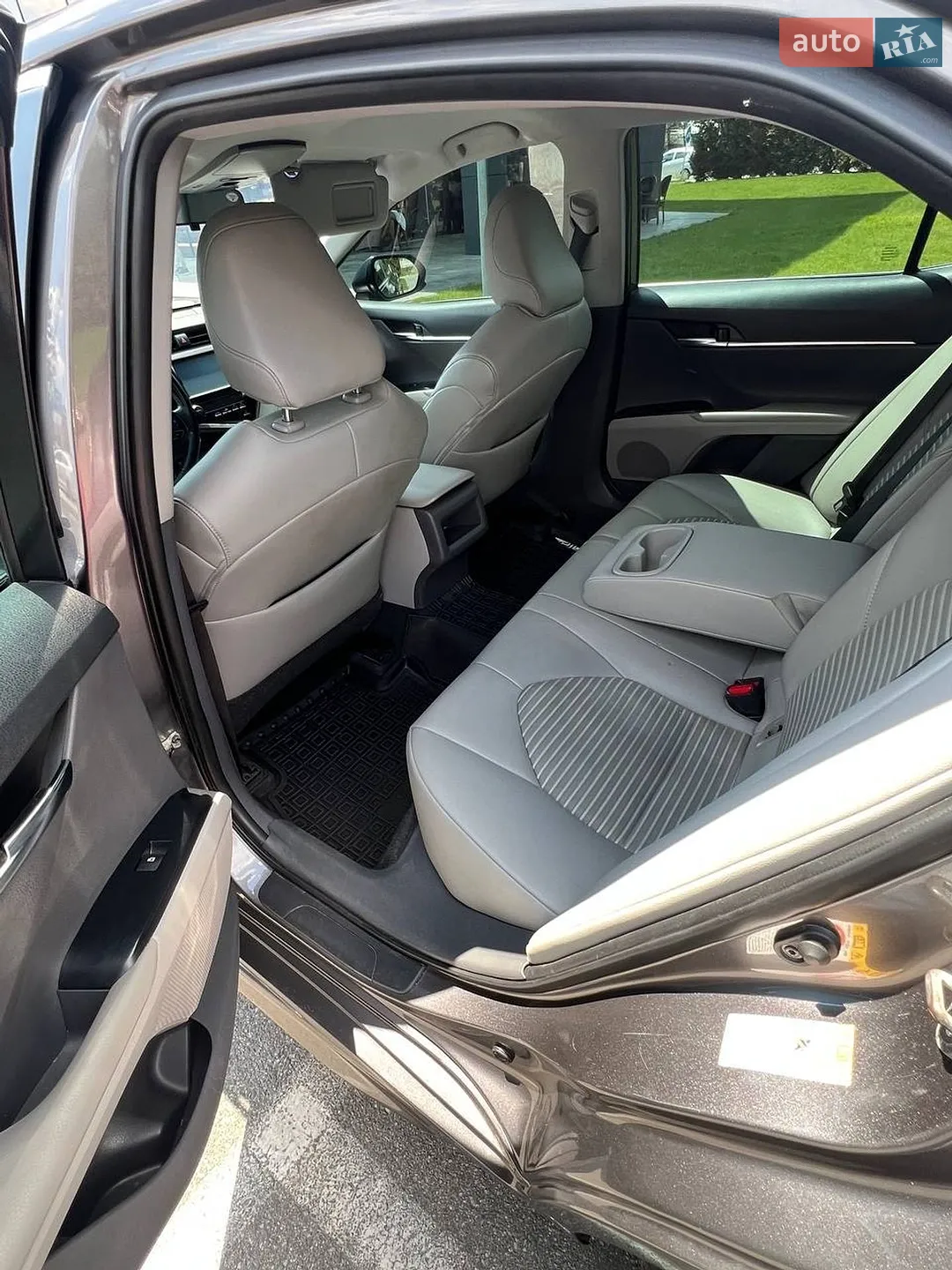 2018 Toyota Camry - мініатюра 22