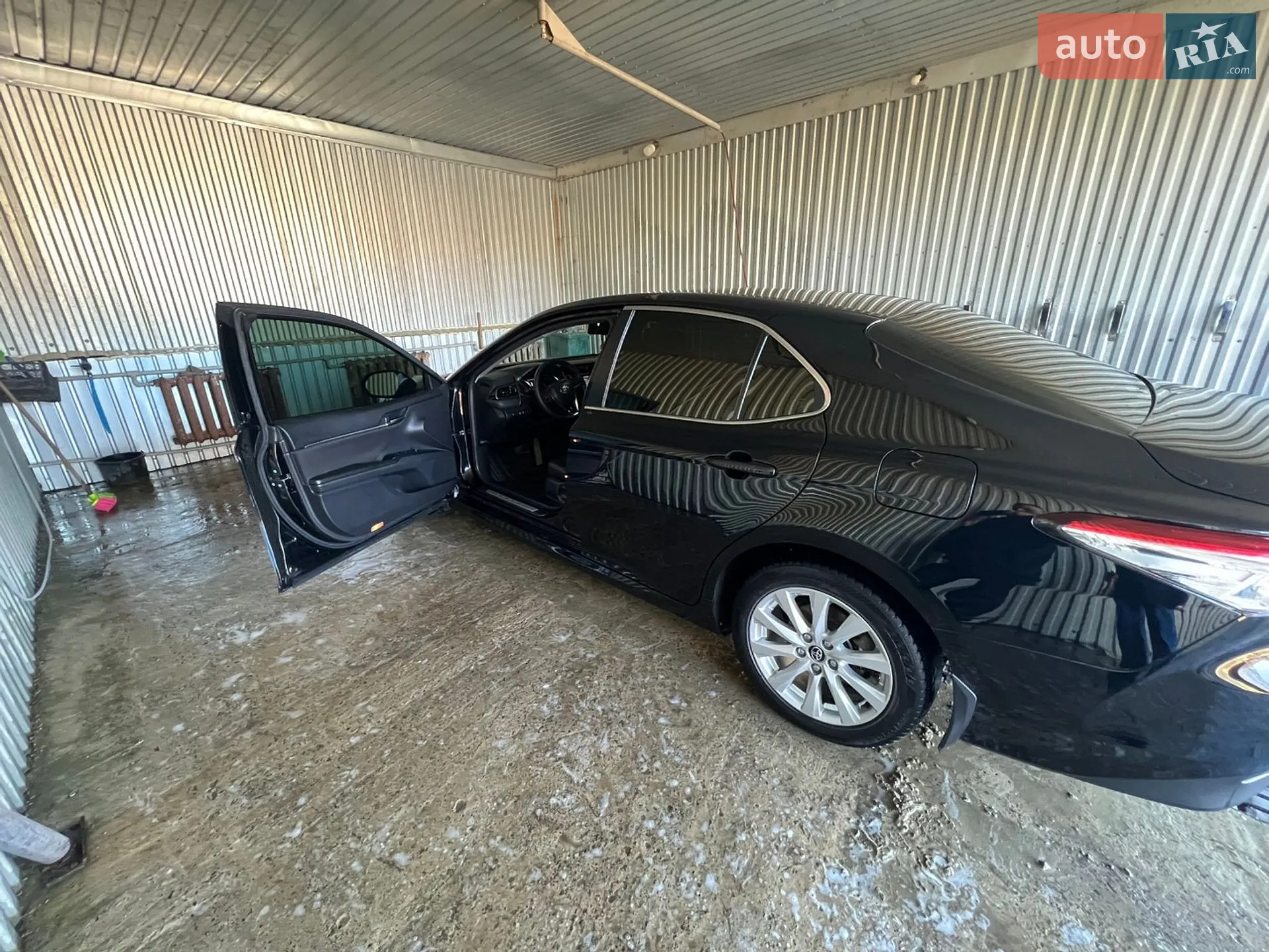 2019 Toyota Camry - мініатюра 3