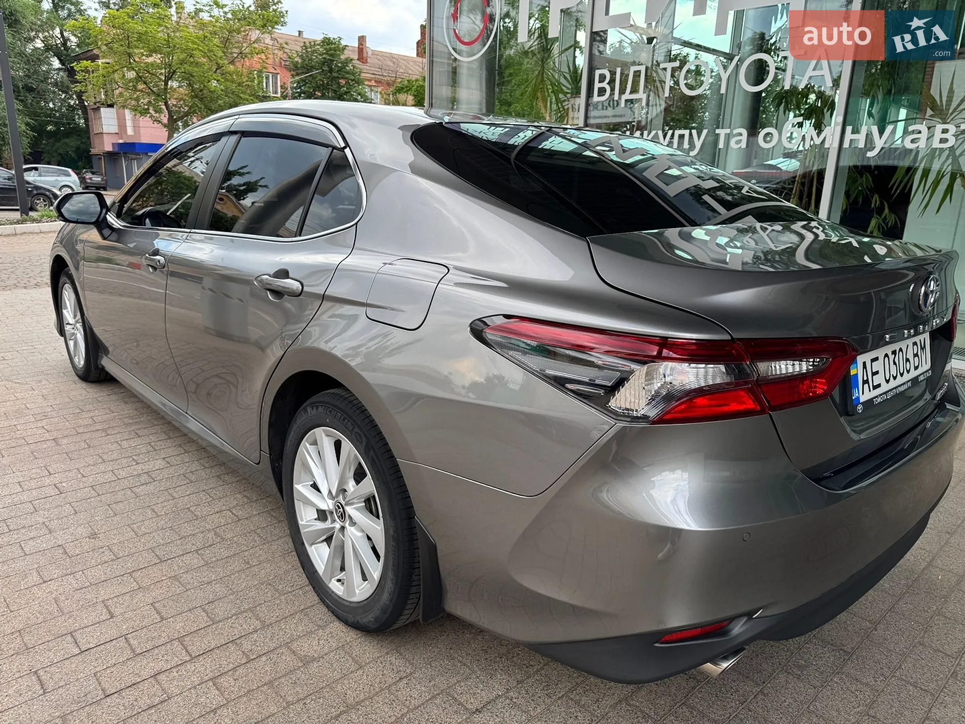 2021 Toyota Camry - мініатюра 18