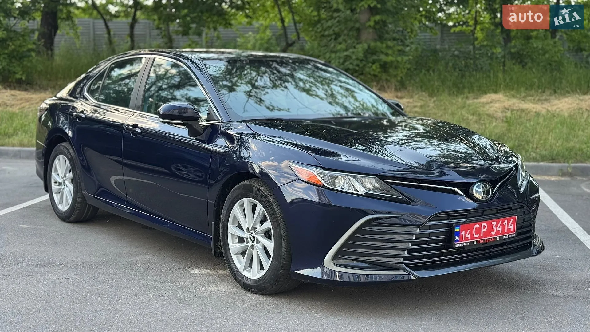 2021 Toyota Camry - мініатюра 3