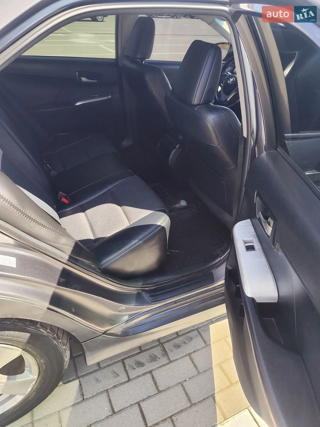 2014 Toyota Camry - мініатюра 11