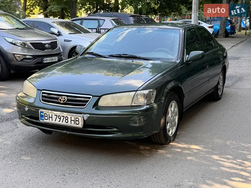 Toyota Camry 2000