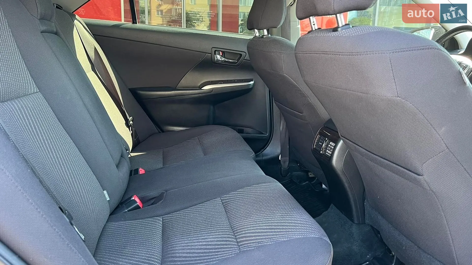 2016 Toyota Camry - мініатюра 14