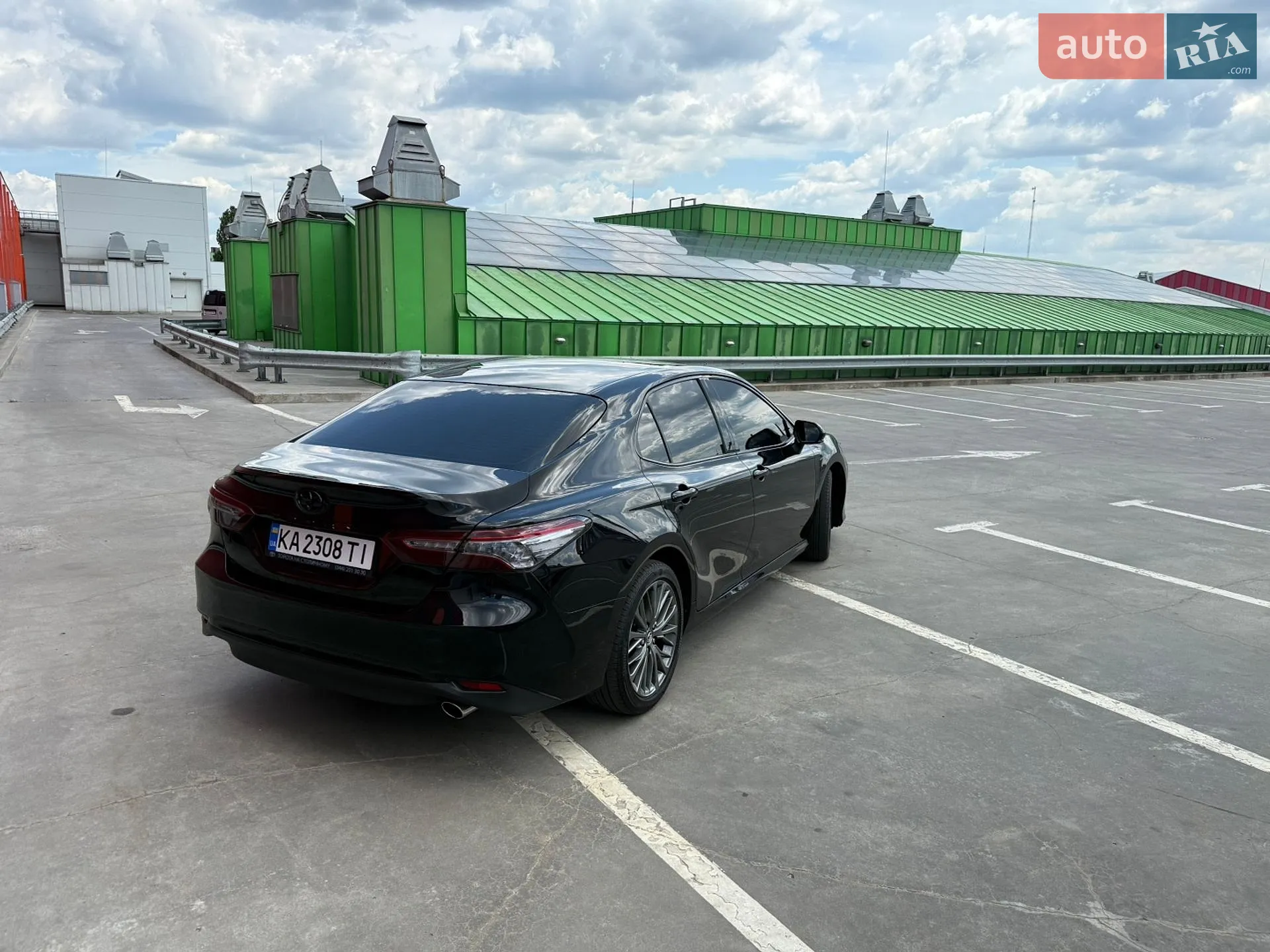 2017 Toyota Camry - мініатюра 16