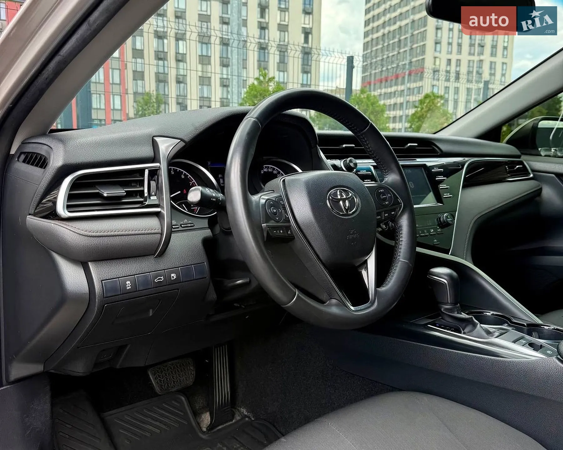 2017 Toyota Camry - мініатюра 22