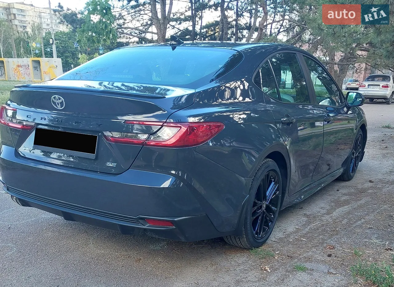 Toyota Camry 2025 photo 4