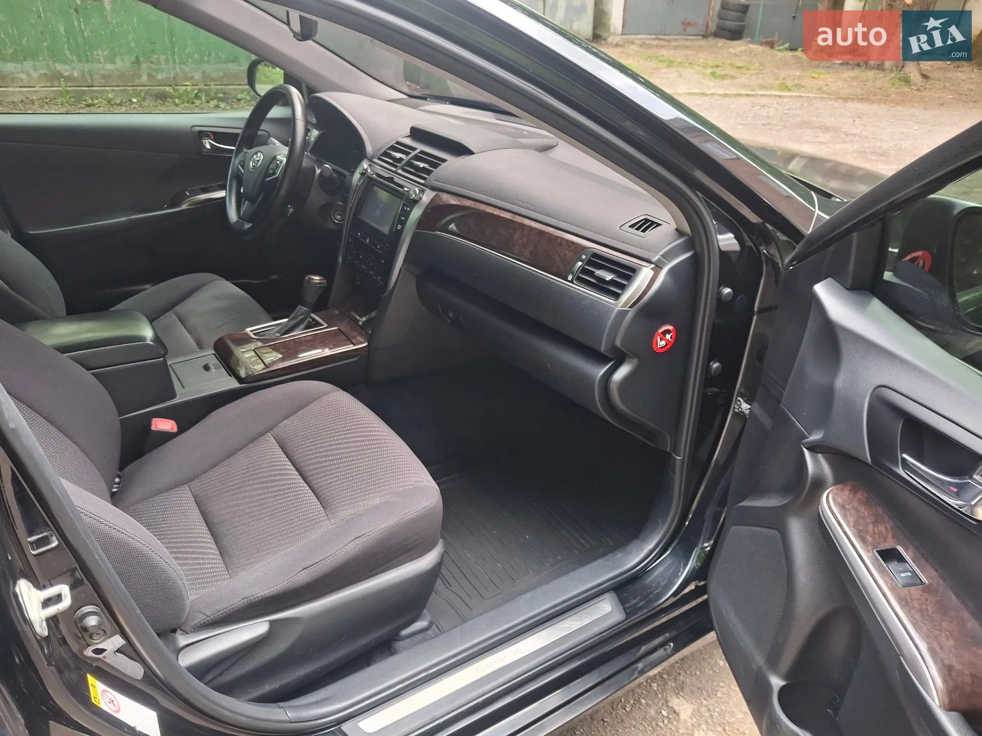 2017 Toyota Camry - мініатюра 30