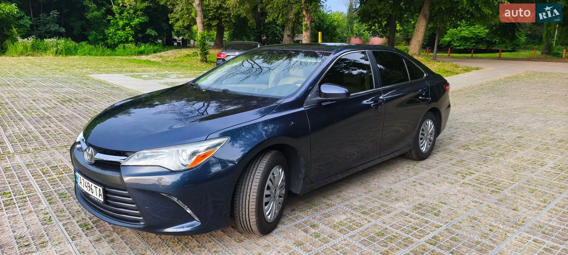2015 Toyota Camry - мініатюра 2