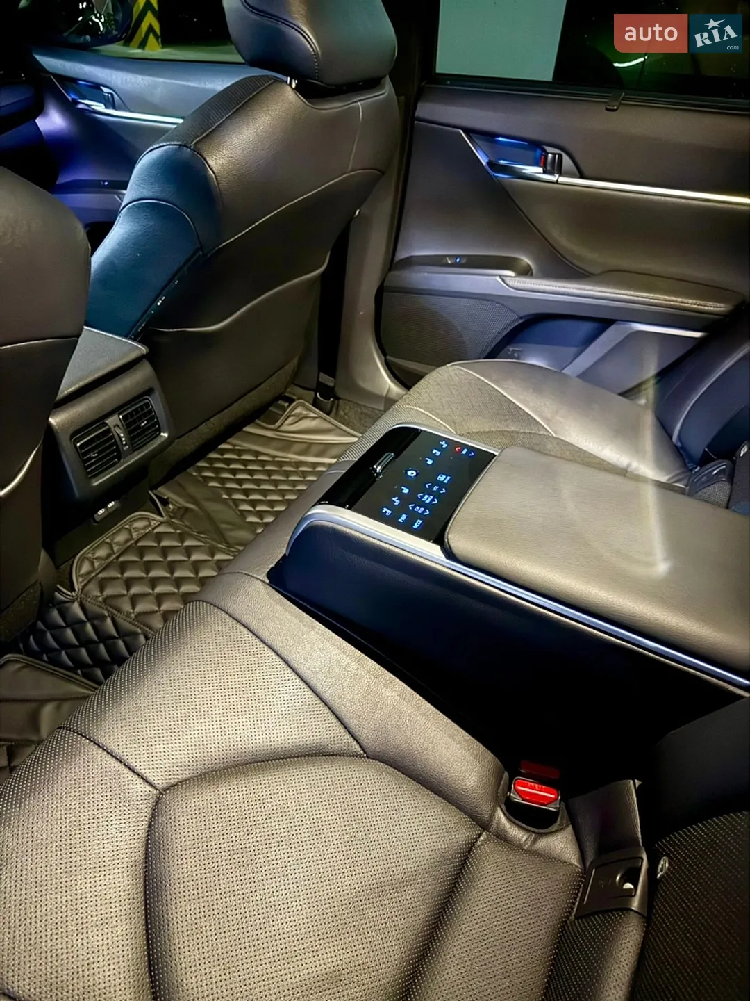 2023 Toyota Camry - мініатюра 11