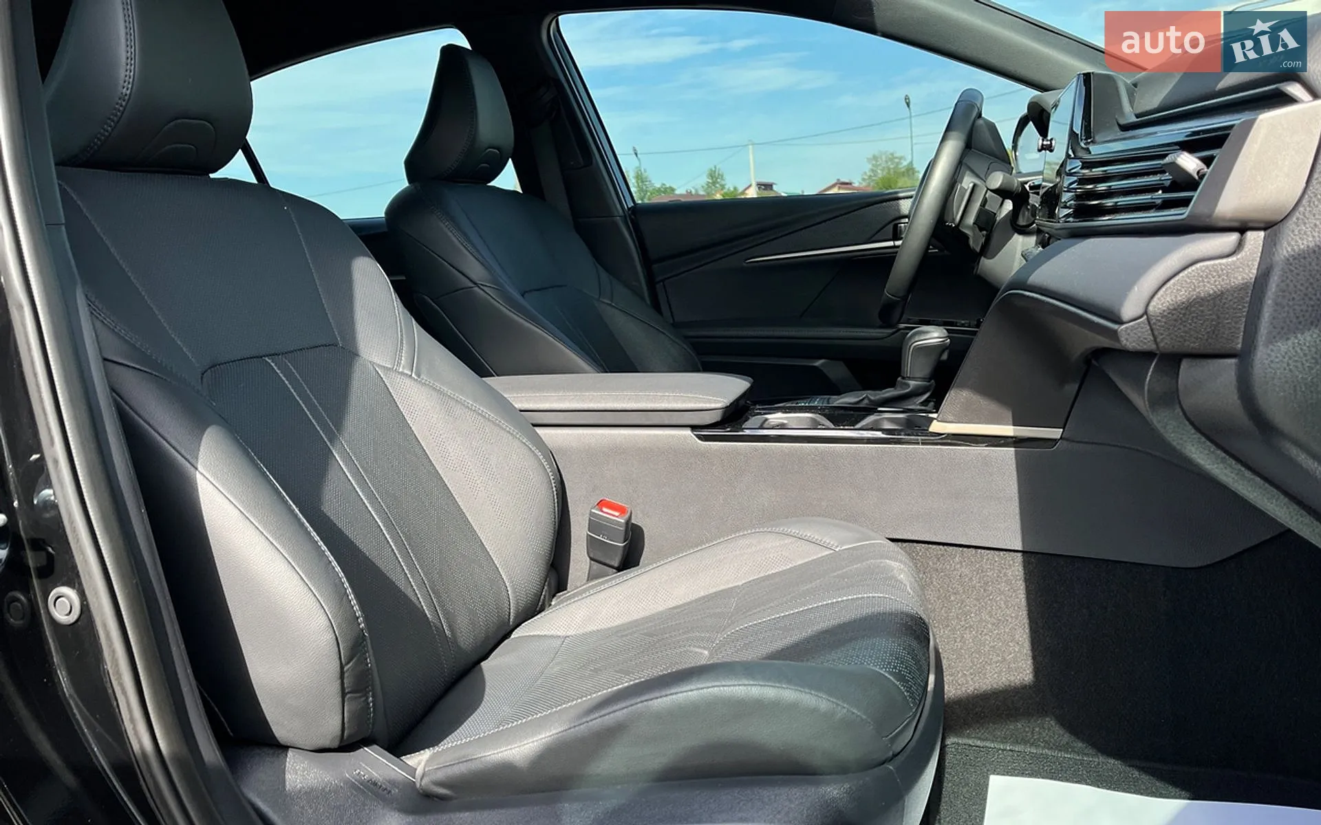 2024 Toyota Camry - мініатюра 17