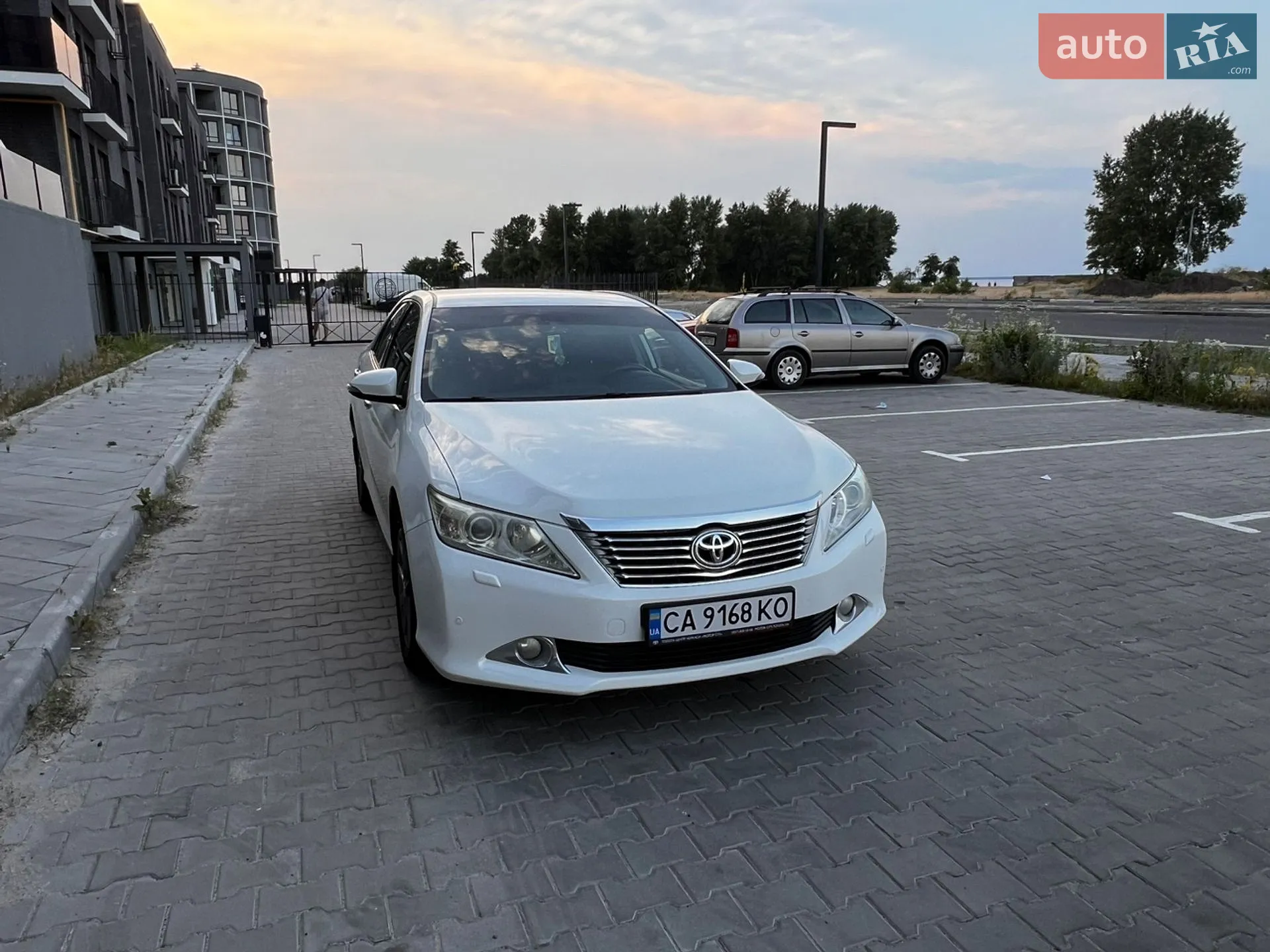 2012 Toyota Camry - мініатюра 10