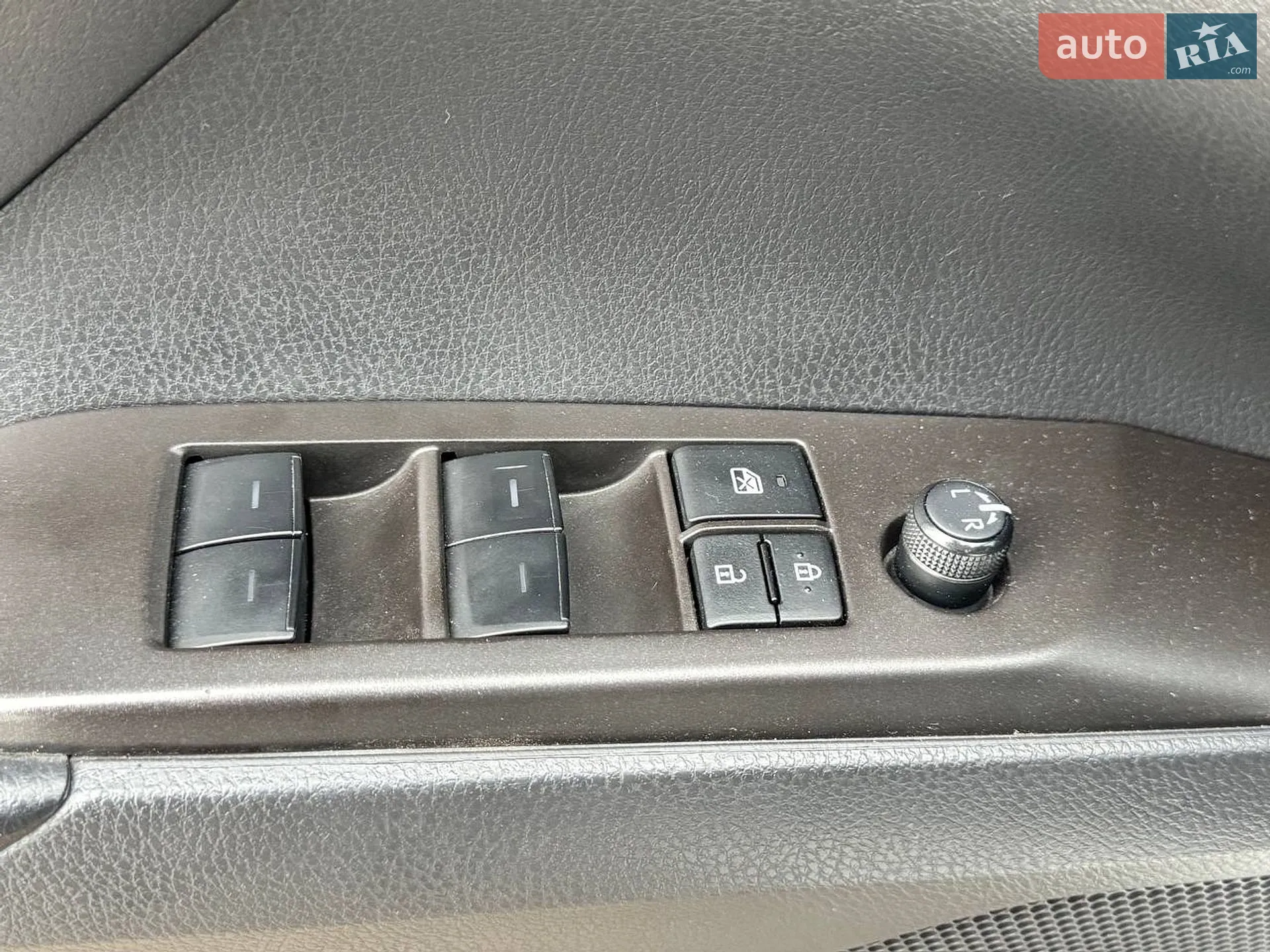 2022 Toyota Camry - мініатюра 18