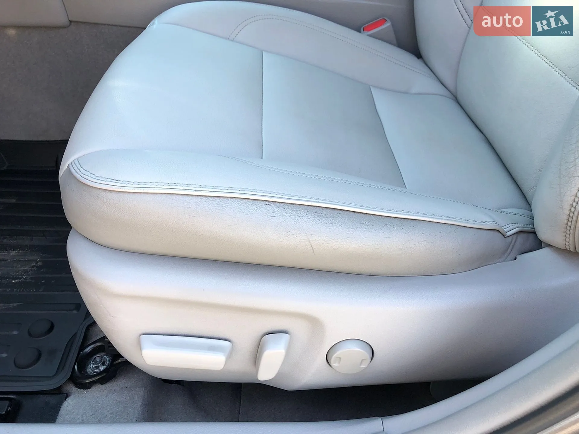 2015 Toyota Camry - мініатюра 13