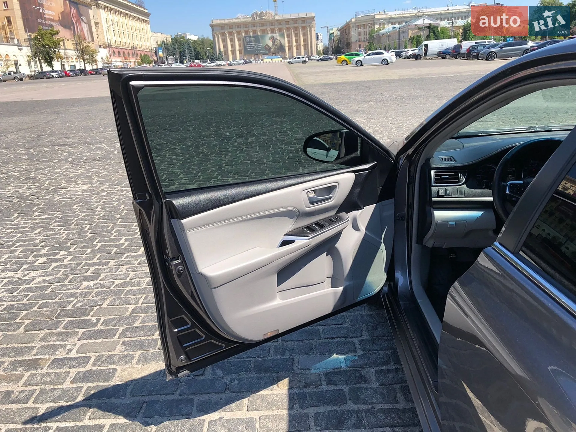 2015 Toyota Camry - мініатюра 17