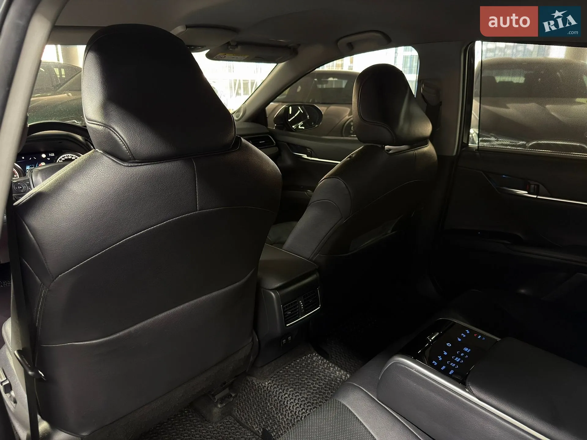2021 Toyota Camry - мініатюра 25