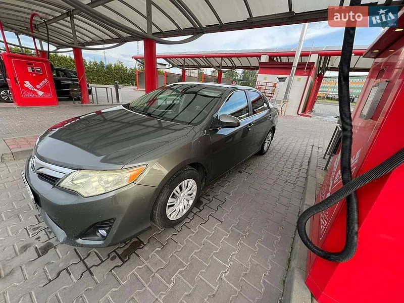 Toyota Camry 2013