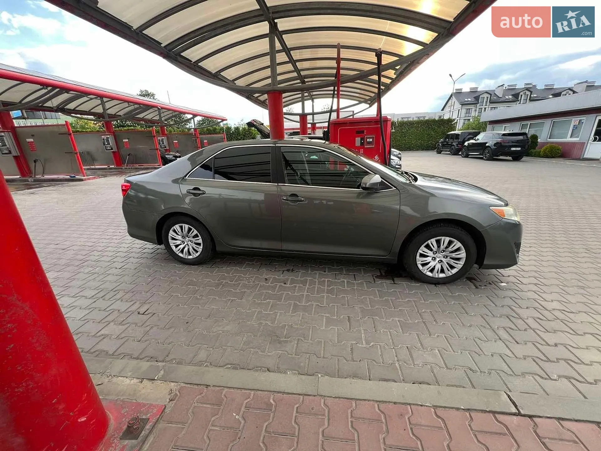 2013 Toyota Camry - мініатюра 2