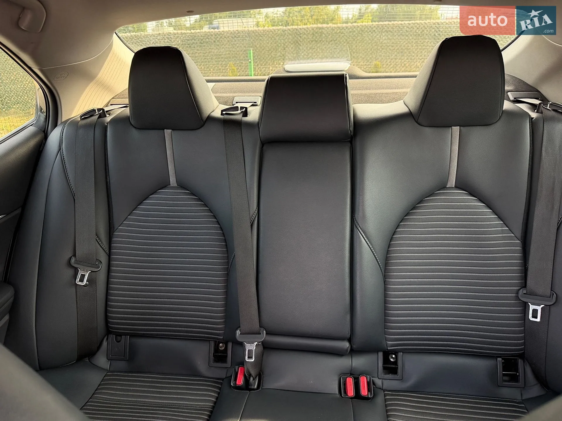 2019 Toyota Camry - мініатюра 15
