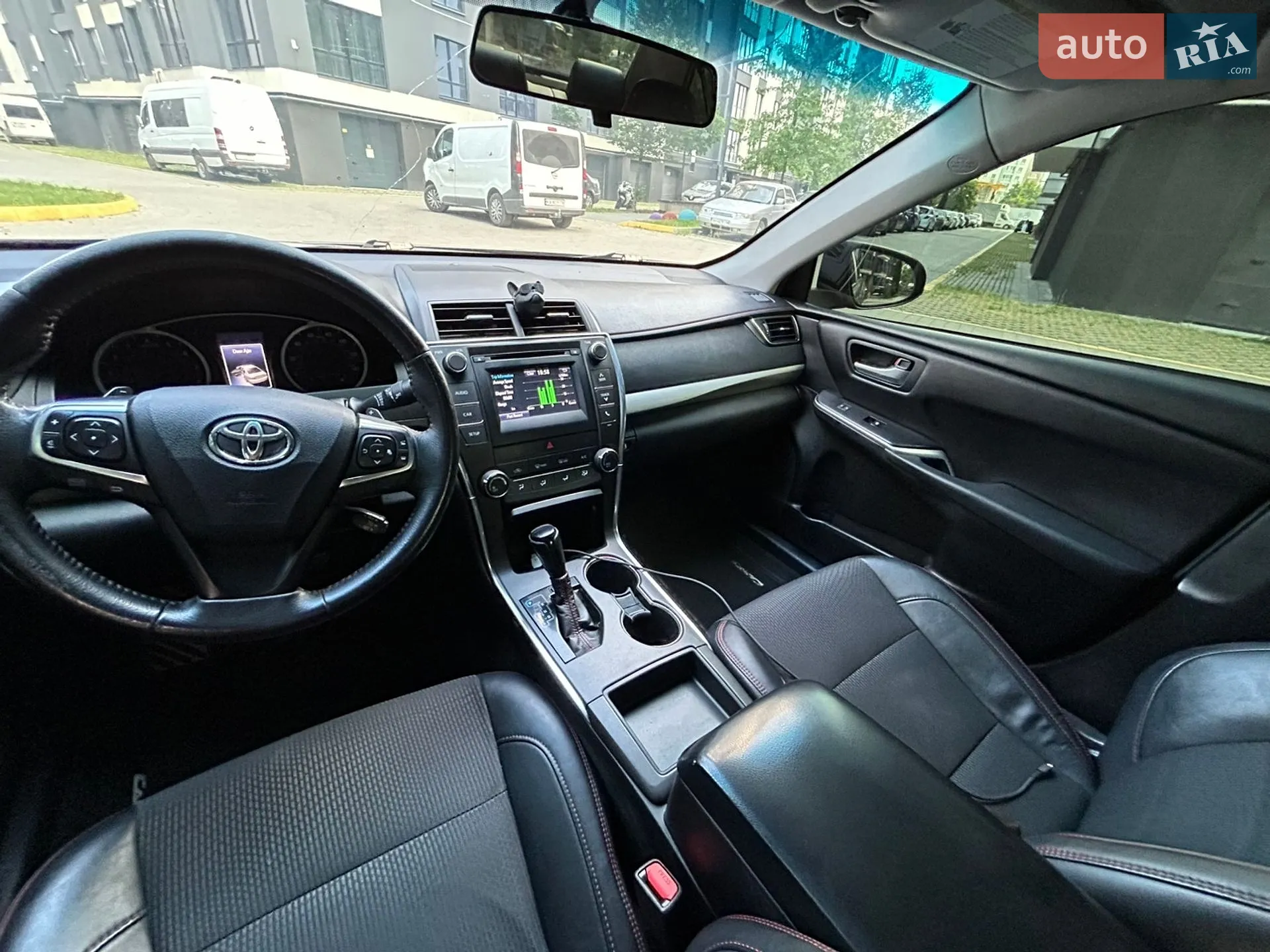 2016 Toyota Camry - мініатюра 29