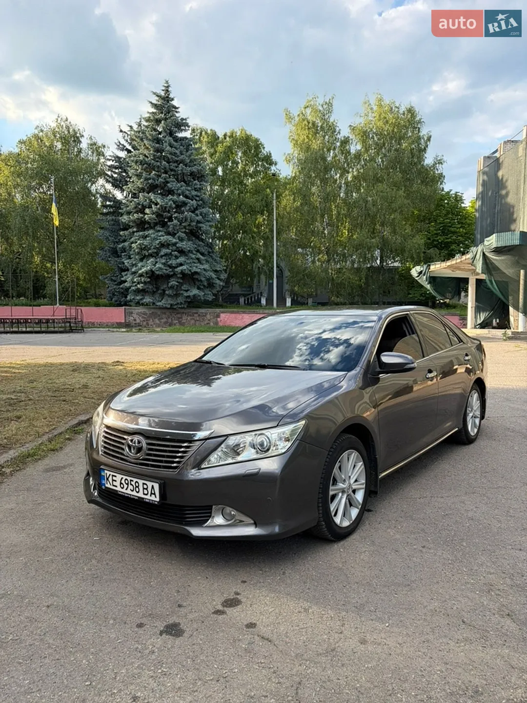 2012 Toyota Camry - фото 1