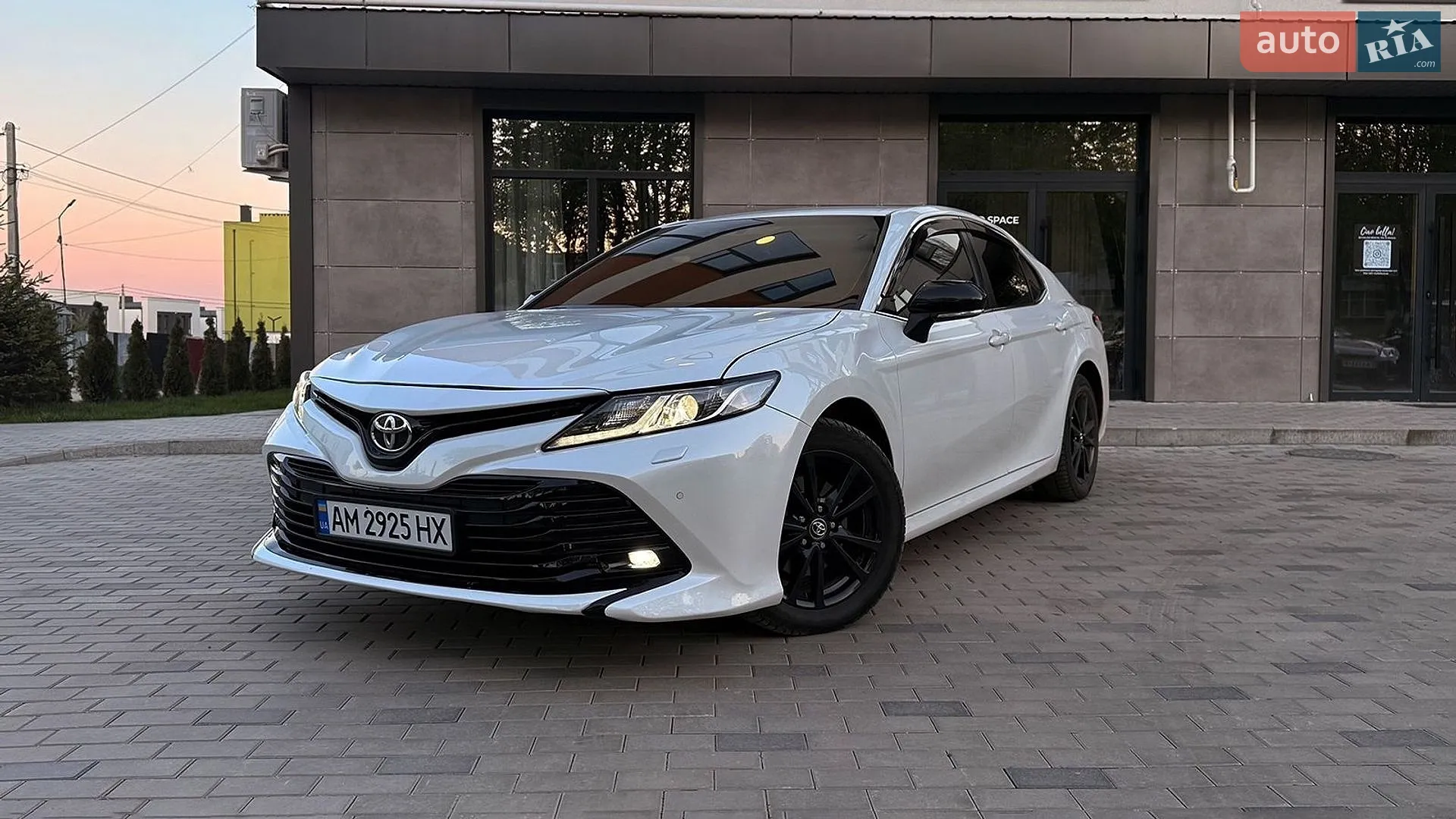2018 Toyota Camry - фото 1