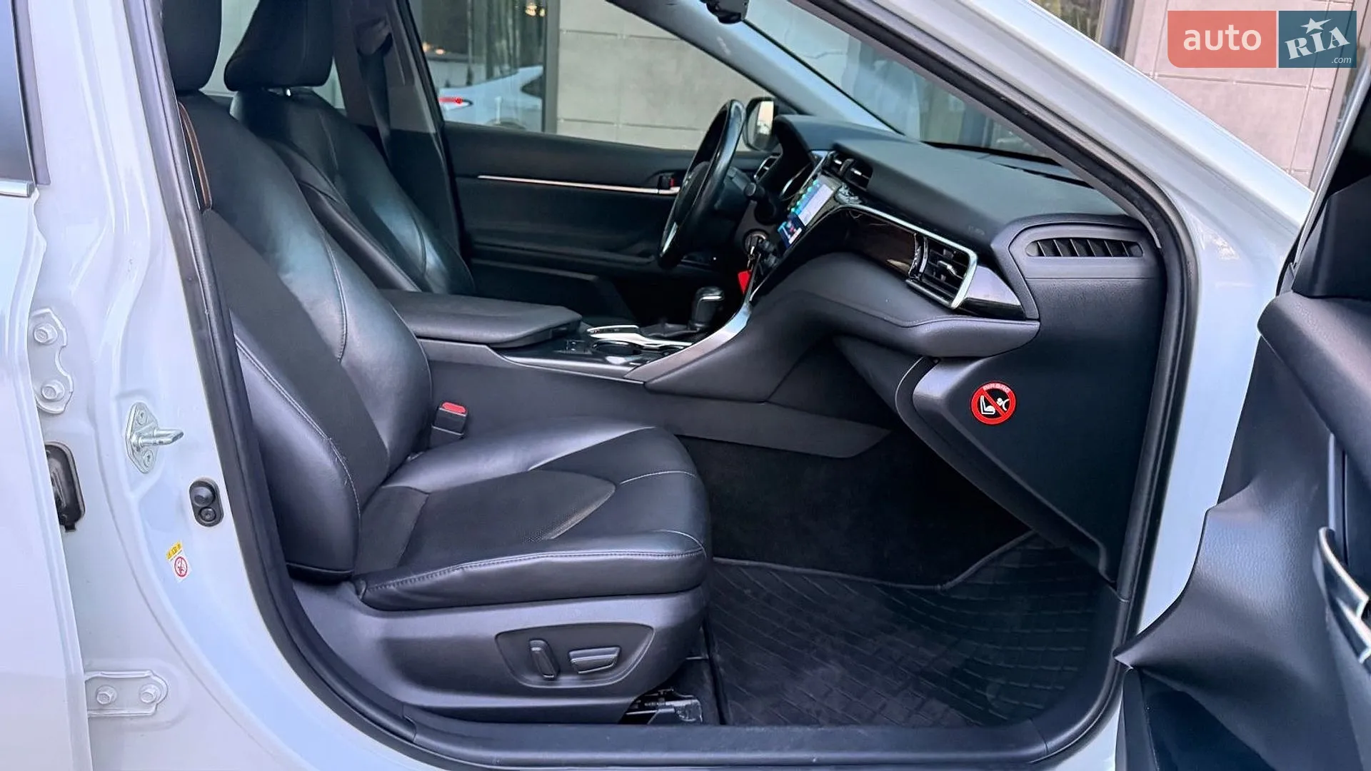 2018 Toyota Camry - мініатюра 6