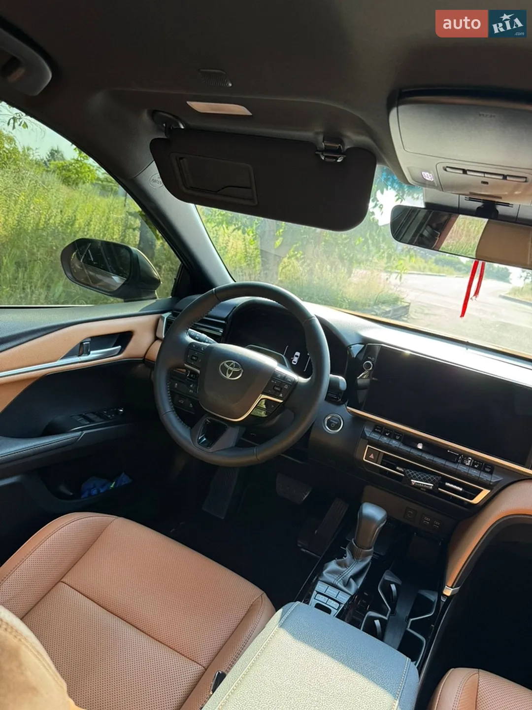 2025 Toyota Camry - мініатюра 19