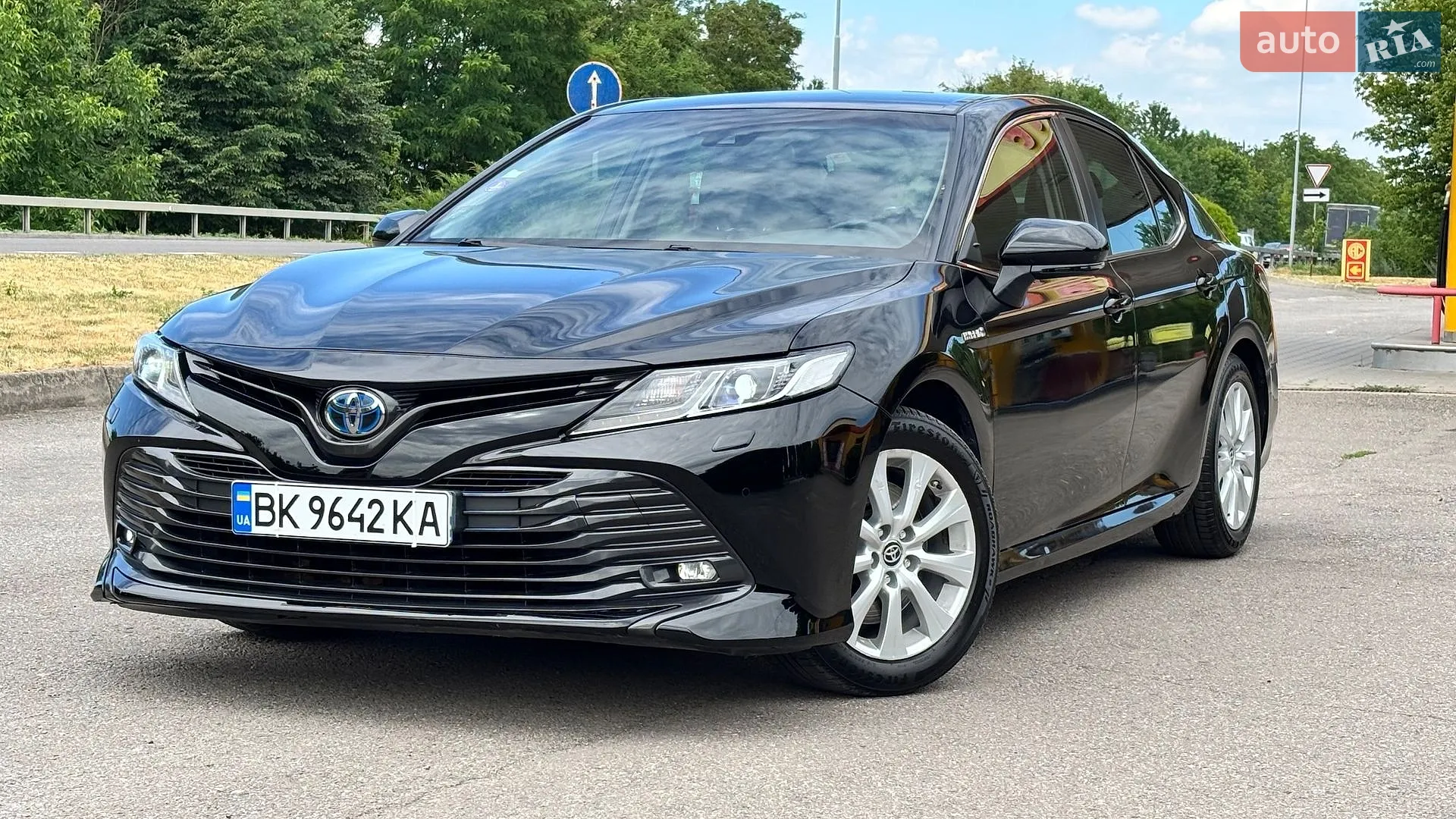 2021 Toyota Camry - фото 1